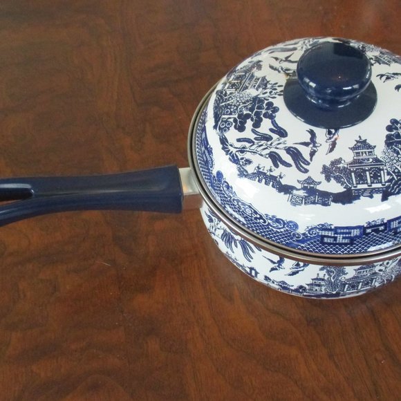 Heritage Mint Kitchen Heritage Mint Vintage Blue Willow Saucepan